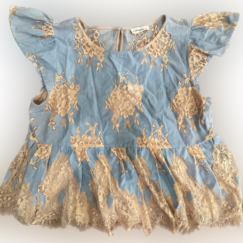 Women’s Eessome Top Cream color lace and Blue